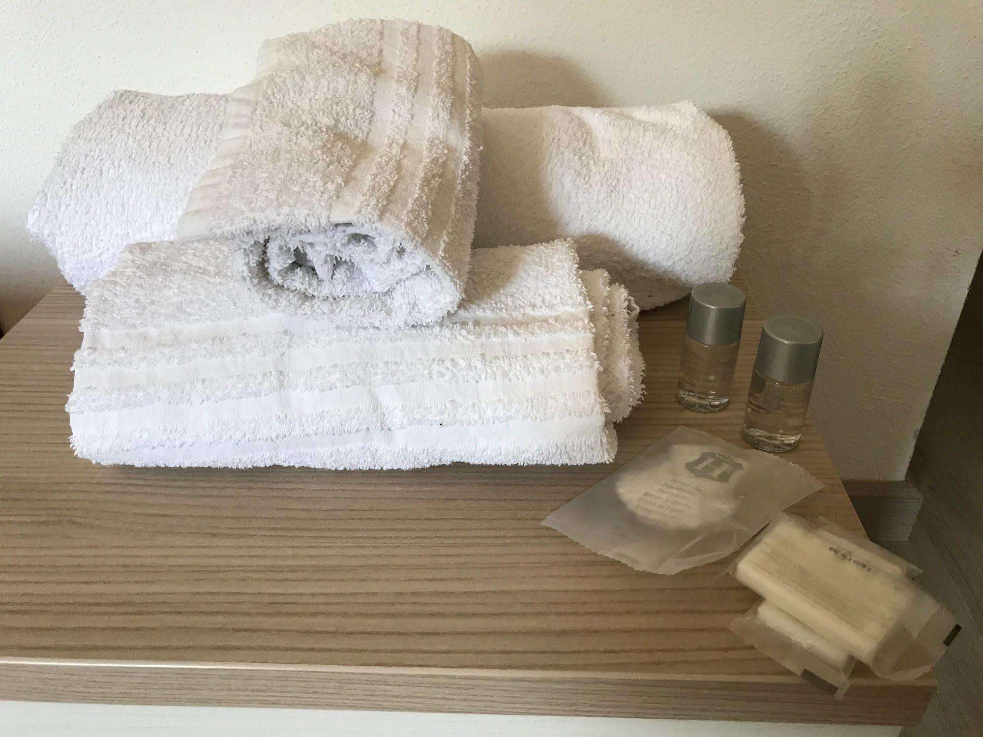 Raxul Room Сесту Экстерьер фото